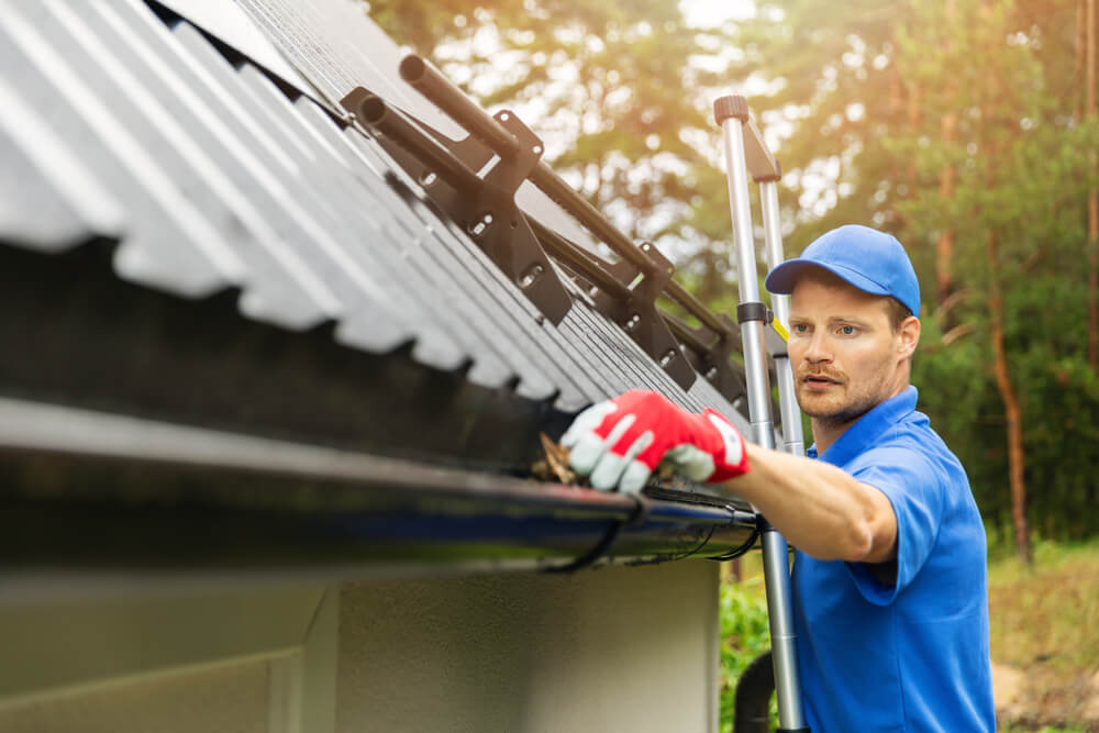 How to Prolong the Life of Your Roof – Maintenance Tips for Every Homeowner